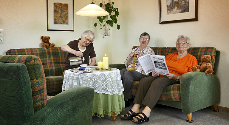 Senioren mit Behinderung genießen ihren Ruhestand beim Offenen Senioren-Treff der Seniorentagesstätte Himmelkron